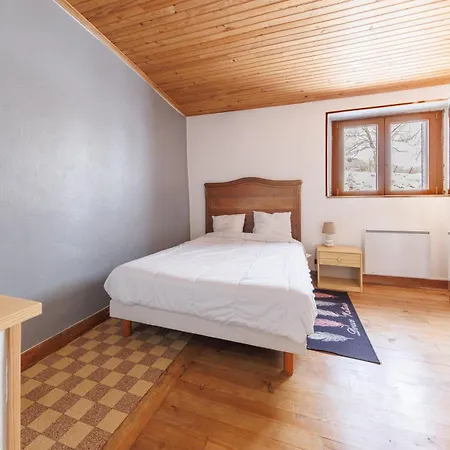 Face Au Puy Mary - Avec Jardin Et Parking Cheylade